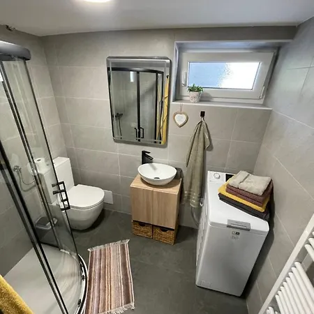 Home-in Apartma * Любляна